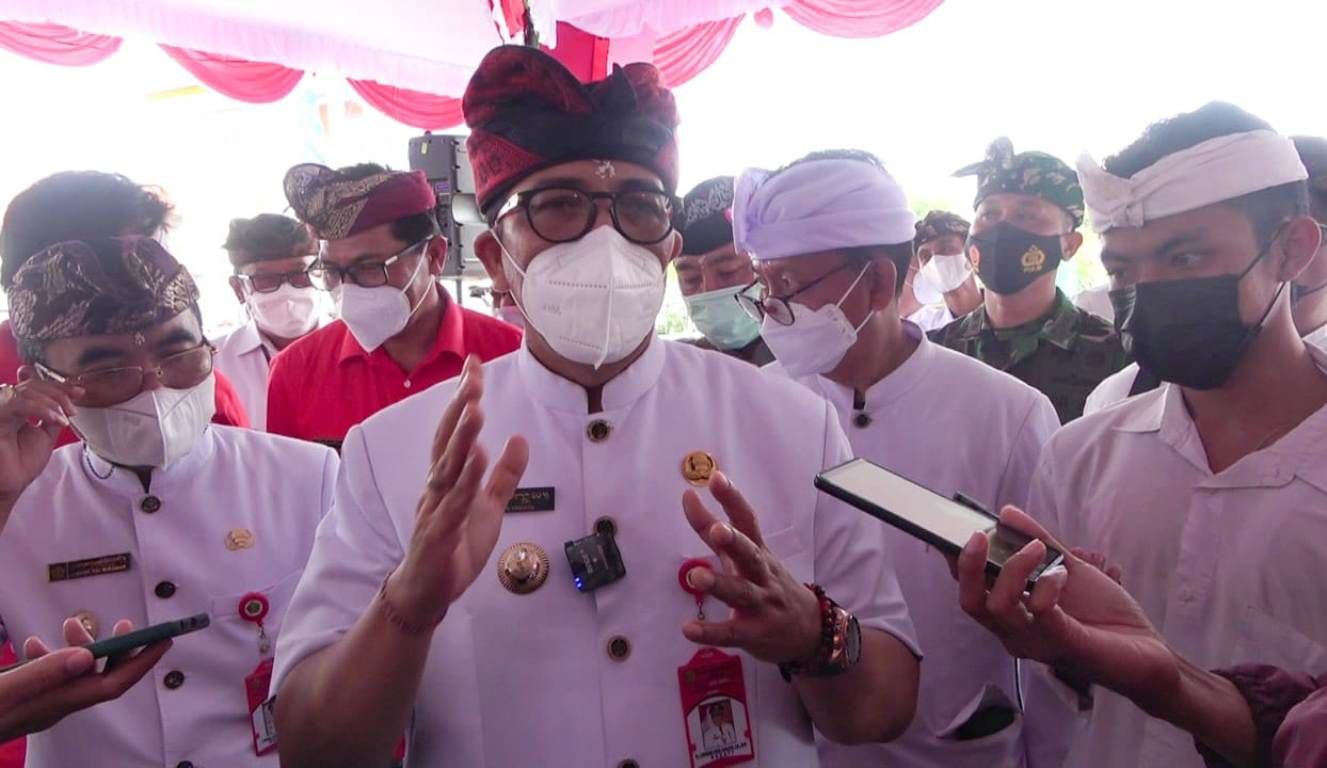 podiumnews.com-Peresmian Pasar, Sanjaya Dukung Pembangunan Ekonomi Desa Adat Bongan